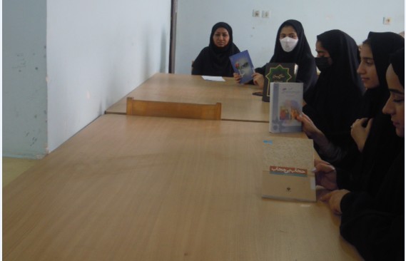 جمع خوانی و معرفی کتاب